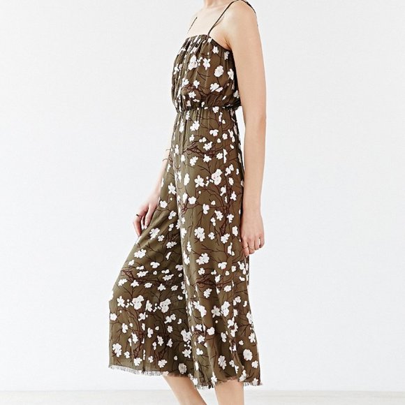 Kimchi Blue Urban Outfitters Green Floral Jumpsuit - Picture 4 of 6